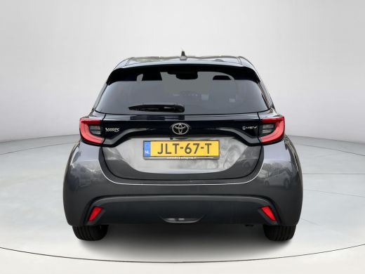 Toyota Yaris 1.5 Hybrid 115 Dynamic | Stoel- + stuurverwarming | Parkeersensoren | Carplay | Licht metalen vel... ActivLease financial lease