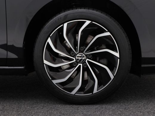 Volkswagen Golf 1.4 204 Pk Automaat eHybrid Style | Adaptive Cruise | Climate Control | Stoelverwarming | Navigat... ActivLease financial lease