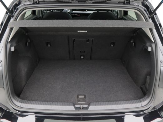 Volkswagen Golf 1.4 204 Pk Automaat eHybrid Style | Adaptive Cruise | Climate Control | Stoelverwarming | Navigat... ActivLease financial lease