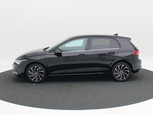 Volkswagen Golf 1.4 204 Pk Automaat eHybrid Style | Adaptive Cruise | Climate Control | Stoelverwarming | Navigat... ActivLease financial lease