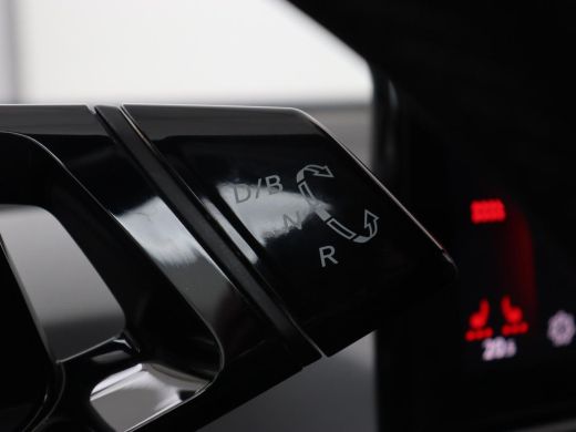 Volkswagen ID.3 Business 58 kWh | Stoel & stuurverwarming | Camera | Carplay | Adaptive cruise | Matrix LED | Nav... ActivLease financial lease