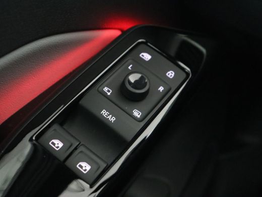 Volkswagen ID.3 Business 58 kWh | Stoel & stuurverwarming | Camera | Carplay | Adaptive cruise | Matrix LED | Nav... ActivLease financial lease