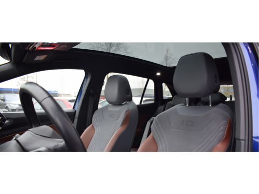 Volkswagen ID.4 Max 77 kWh | Trekhaak | Pano | Stuur- en Stoelverw. | Half Leer ActivLease financial lease