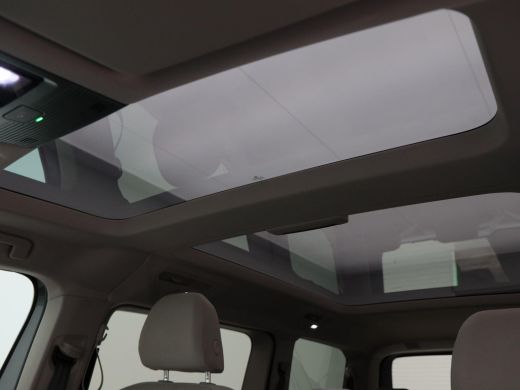 Volkswagen Multivan 1.4 eHybrid 218 Pk Automaat L2 Life 7-Persoons | Adaptive Cruise | Stoelverwarming | Panoramadak ... ActivLease financial lease