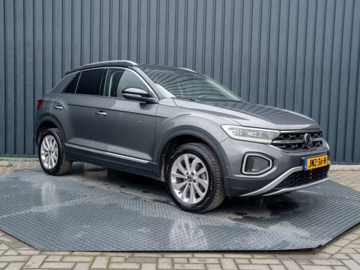 Volkswagen T-Roc 1.5 TSI Life Edition | IQ Light | Trekhaak afnb. | Navi | Stoelverw. | Prijs Rijklaar!! ActivLease financial lease