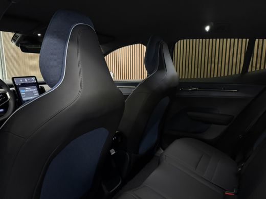 Volvo  EX30 Single Motor Extended Range Europa | Harman Kardon | Elektrische voorstoelen | Adaptieve Cruise C... ActivLease financial lease