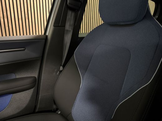 Volvo  EX30 Single Motor Extended Range Europa | Harman Kardon | Elektrische voorstoelen | Adaptieve Cruise C... ActivLease financial lease