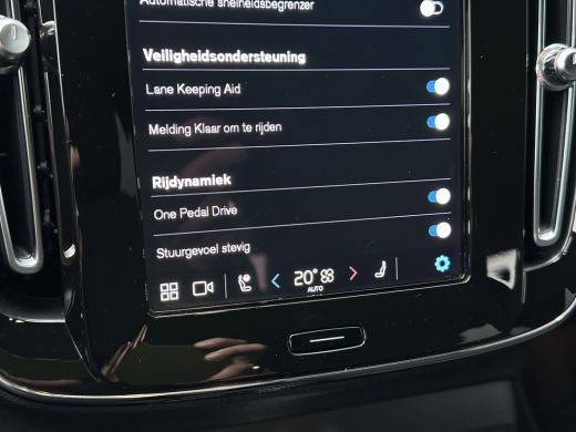 Volvo  XC40 Recharge Plus 70 kWh | Achteruitrijcamera | Cruise control adaptief met Stop&Go en stuurhulp | Do... ActivLease financial lease