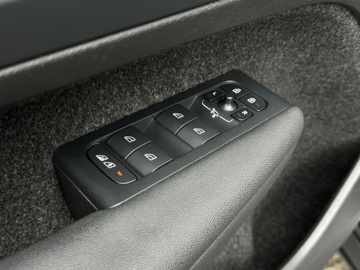 Volvo  XC40 Recharge Plus 70 kWh | Achteruitrijcamera | Cruise control adaptief met Stop&Go en stuurhulp | Do... ActivLease financial lease