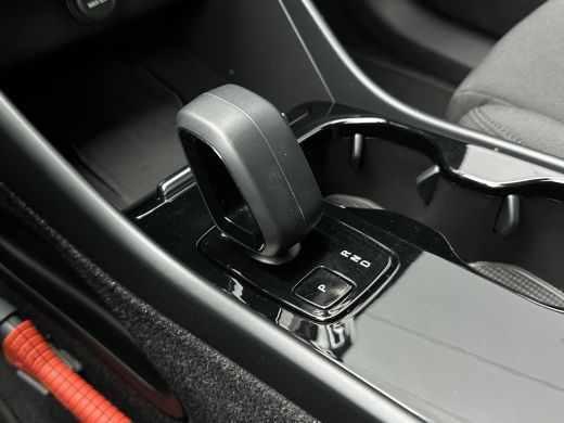 Volvo  XC40 Recharge Plus 70 kWh | Achteruitrijcamera | Cruise control adaptief met Stop&Go en stuurhulp | Do... ActivLease financial lease