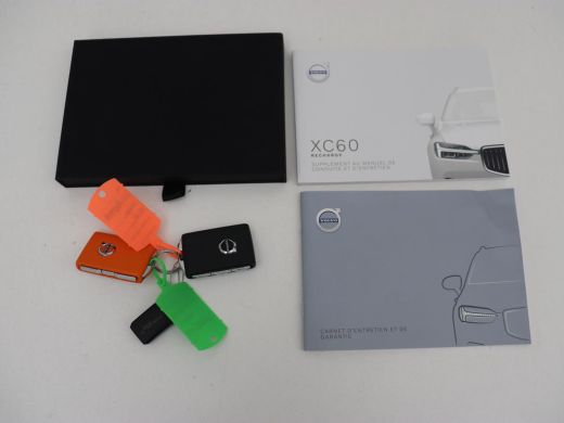 Volvo  XC60 2.0 Recharge T6 AWD Business Pro | Panoramadak | Leder | Camera | Carplay | Navigatie | Full LED ... ActivLease financial lease