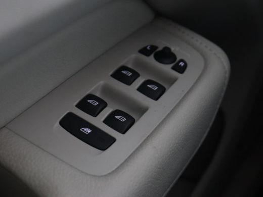 Volvo  XC60 2.0 Recharge T6 AWD Business Pro | Panoramadak | Leder | Camera | Carplay | Navigatie | Full LED ... ActivLease financial lease