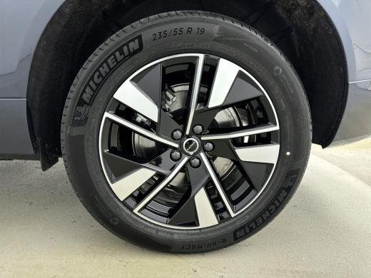 Volvo  XC60 T6 Plug-in hybrid Essential | Climate-Pack | Stoel en Stuurverwarming | Driving Assistant | PDC +... ActivLease financial lease