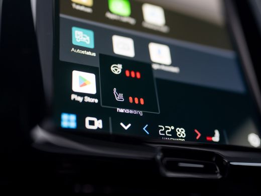 Volvo  XC60 2.0 T6 Plug-in hybrid AWD Ultra Black Edition Prijs Rijklaar!! ActivLease financial lease