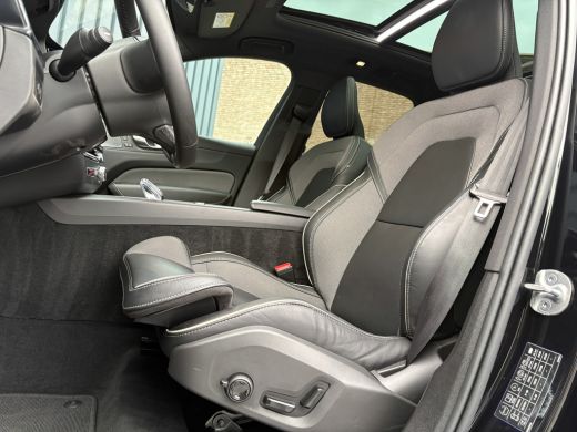 Volvo  XC60 2.0 T6 Plug-in hybrid AWD Ultra Black Edition Prijs Rijklaar!! ActivLease financial lease