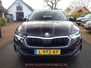 Skoda Octavia Combi Business Edition Plus CARPLAY/NAVIGATIE/KEYLESS