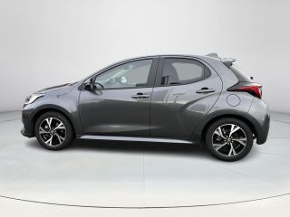 Toyota Yaris 1.5 Hybrid 115 Dynamic | Stoel- + stuurverwarming | Parkeersensoren | Carplay | Licht metalen vel...