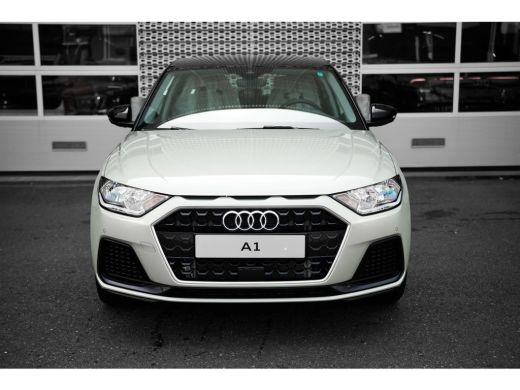 Audi A1 Sportback Sportback 25 TFSI Advanced edition Zwart dak | PDC voor & achter | 2 zone airco | 17 inch | ActivLease financial lease