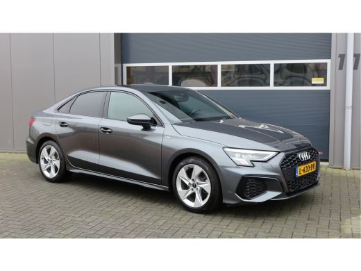 Audi A3 Limousine 35 TFSI 150pk S-Tronic 2x S-Line Edition Virtual cockpit, Stoelverwarming, Privacy glas... ActivLease financial lease