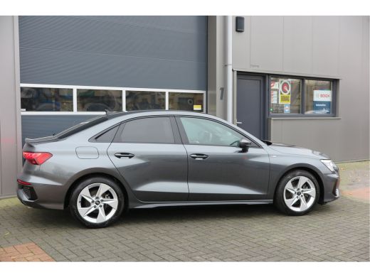 Audi A3 Limousine 35 TFSI 150pk S-Tronic 2x S-Line Edition Virtual cockpit, Stoelverwarming, Privacy glas... ActivLease financial lease