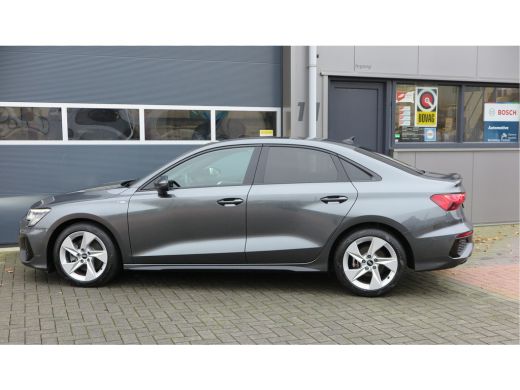 Audi A3 Limousine 35 TFSI 150pk S-Tronic 2x S-Line Edition Virtual cockpit, Stoelverwarming, Privacy glas... ActivLease financial lease