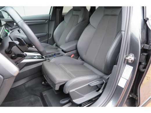 Audi A3 Limousine 35 TFSI 150pk S-Tronic 2x S-Line Edition Virtual cockpit, Stoelverwarming, Privacy glas... ActivLease financial lease