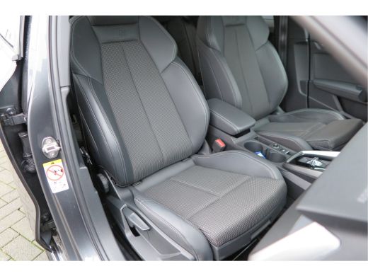 Audi A3 Limousine 35 TFSI 150pk S-Tronic 2x S-Line Edition Virtual cockpit, Stoelverwarming, Privacy glas... ActivLease financial lease