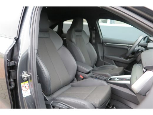 Audi A3 Limousine 35 TFSI 150pk S-Tronic 2x S-Line Edition Virtual cockpit, Stoelverwarming, Privacy glas... ActivLease financial lease