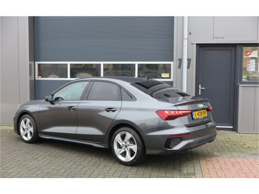 Audi A3 Limousine 35 TFSI 150pk S-Tronic 2x S-Line Edition Virtual cockpit, Stoelverwarming, Privacy glas... ActivLease financial lease