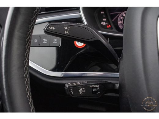 Audi Q3 45 TFSI e S edition PANO ELEKTR. STOEL CAMERA SFEER Sline ActivLease financial lease