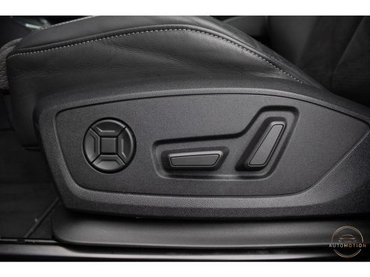 Audi Q3 45 TFSI e S edition PANO ELEKTR. STOEL CAMERA SFEER Sline ActivLease financial lease