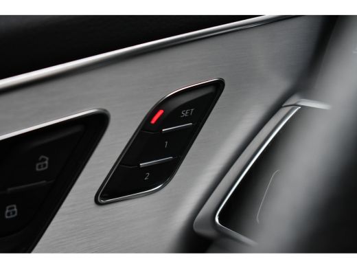Audi Q7 55 TFSI e quattro S-Line Pano 22inch Contourzetels Luchtv ActivLease financial lease