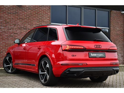 Audi Q7 55 TFSI e quattro S-Line Pano 22inch Contourzetels Luchtv ActivLease financial lease