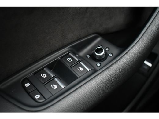 Audi Q7 55 TFSI e quattro S-Line Pano 22inch Contourzetels Luchtv ActivLease financial lease