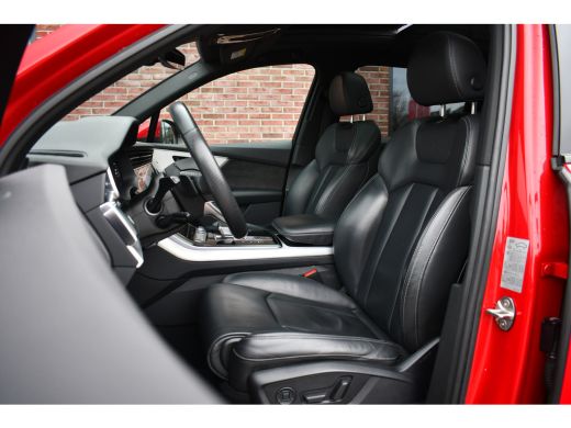 Audi Q7 55 TFSI e quattro S-Line Pano 22inch Contourzetels Luchtv ActivLease financial lease