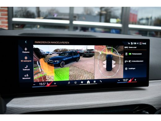 BMW 3 Serie Touring 330e M-Sport LCI-2 Pano Trekh ACC H/K 360 HUD 19inch ActivLease financial lease