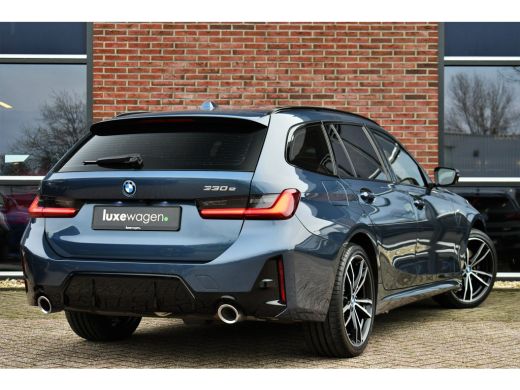 BMW 3 Serie Touring 330e M-Sport LCI-2 Pano Trekh ACC H/K 360 HUD 19inch ActivLease financial lease