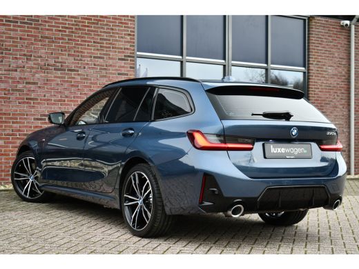 BMW 3 Serie Touring 330e M-Sport LCI-2 Pano Trekh ACC H/K 360 HUD 19inch ActivLease financial lease