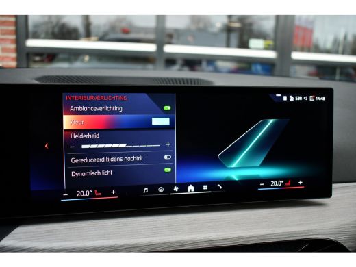 BMW 3 Serie Touring 330e M-Sport LCI-2 Pano Trekh ACC H/K 360 HUD 19inch ActivLease financial lease