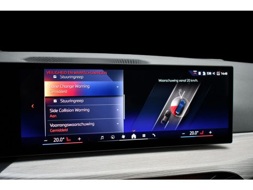 BMW 3 Serie Touring 330e M-Sport LCI-2 Pano Trekh ACC H/K 360 HUD 19inch ActivLease financial lease