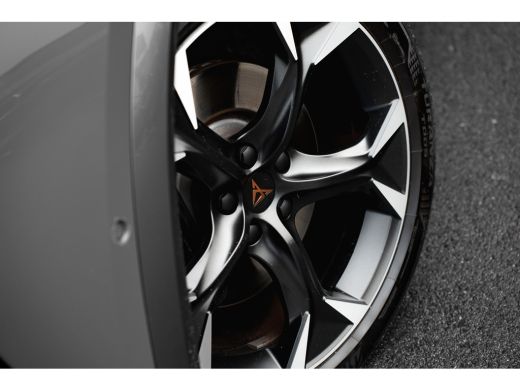 CUPRA Formentor 1.4 TSI e-Hybrid VZ Performance Limited | 245 pk | Trekhaak | 360&deg; Camera | Carplay | Stoelverwar... ActivLease financial lease