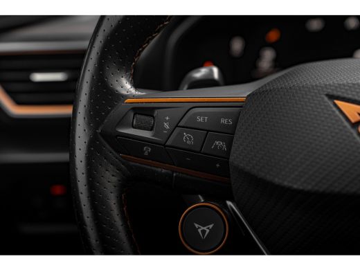 CUPRA Formentor 1.4TSI e-Hybrid 245pk VZ | 245 pk | Trekhaak | Achteruitrijcamera | 19" | Adaptive Cruise | Apple... ActivLease financial lease