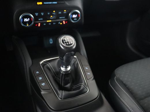 Ford Focus 1.0 EcoBoost Hybrid Titanium X | Stoel & stuurverwarming | Adaptive cruise | Half leder | Camera ... ActivLease financial lease