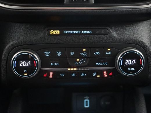 Ford Focus 1.0 EcoBoost Hybrid Titanium X | Stoel & stuurverwarming | Adaptive cruise | Half leder | Camera ... ActivLease financial lease