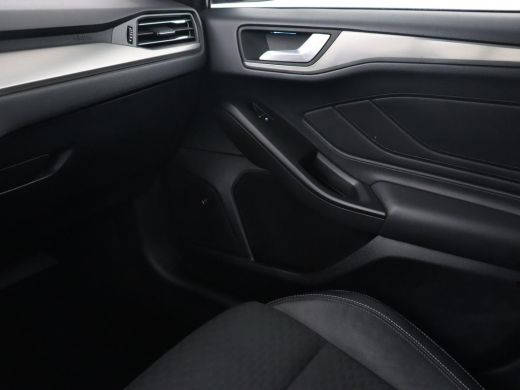 Ford Focus 1.0 EcoBoost Hybrid Titanium X | Stoel & stuurverwarming | Adaptive cruise | Half leder | Camera ... ActivLease financial lease