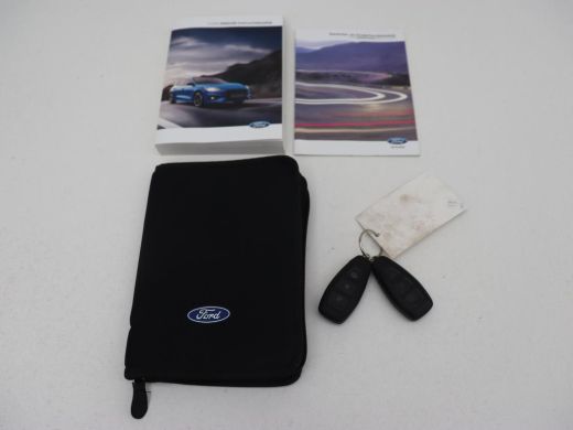 Ford Focus 1.0 EcoBoost Hybrid Titanium X | Stoel & stuurverwarming | Adaptive cruise | Half leder | Camera ... ActivLease financial lease