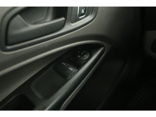 Ford Transit Connect 1.5 EcoBlue 120PK L2 | 8-Traps Aut. | 3-Zits | 2xSchuifdeur | Airco | Camera | Cruise | Trekh. | ... ActivLease financial lease