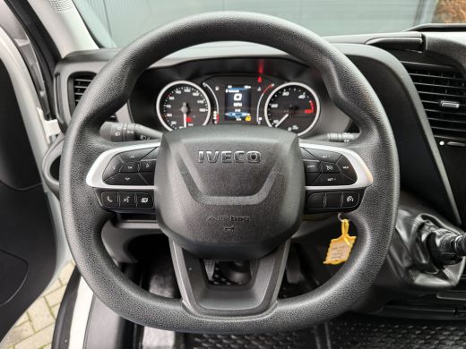 Iveco Daily 35S16 157 PK / L2H2 / AIRCO / CRUISE / 3-ZITS / 3.5 TON TREKKEN / CAMERA ActivLease financial lease