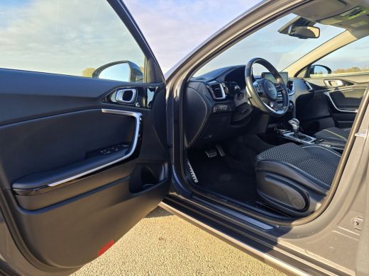 Kia XCeed 1.6 GDi PHEV DynamicPlusLine - 105 Pk - Euro 6 - ParkeerCamera - Navi ActivLease financial lease