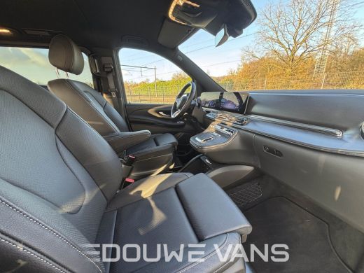 Mercedes-Benz EQV L2 Luchtvering Memory 7 Persoons Leder LED AMG Sidebars ActivLease financial lease